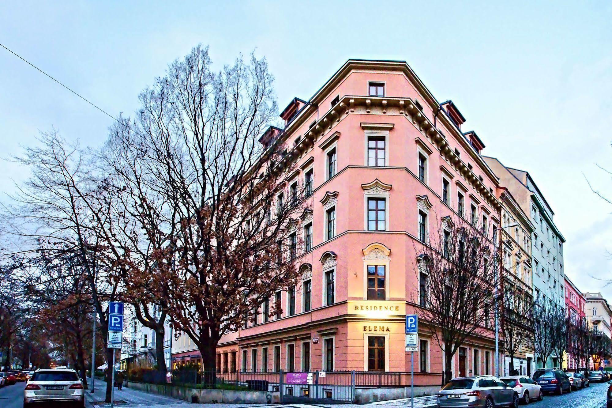 Ginosi Elema Apartel Prague Extérieur photo