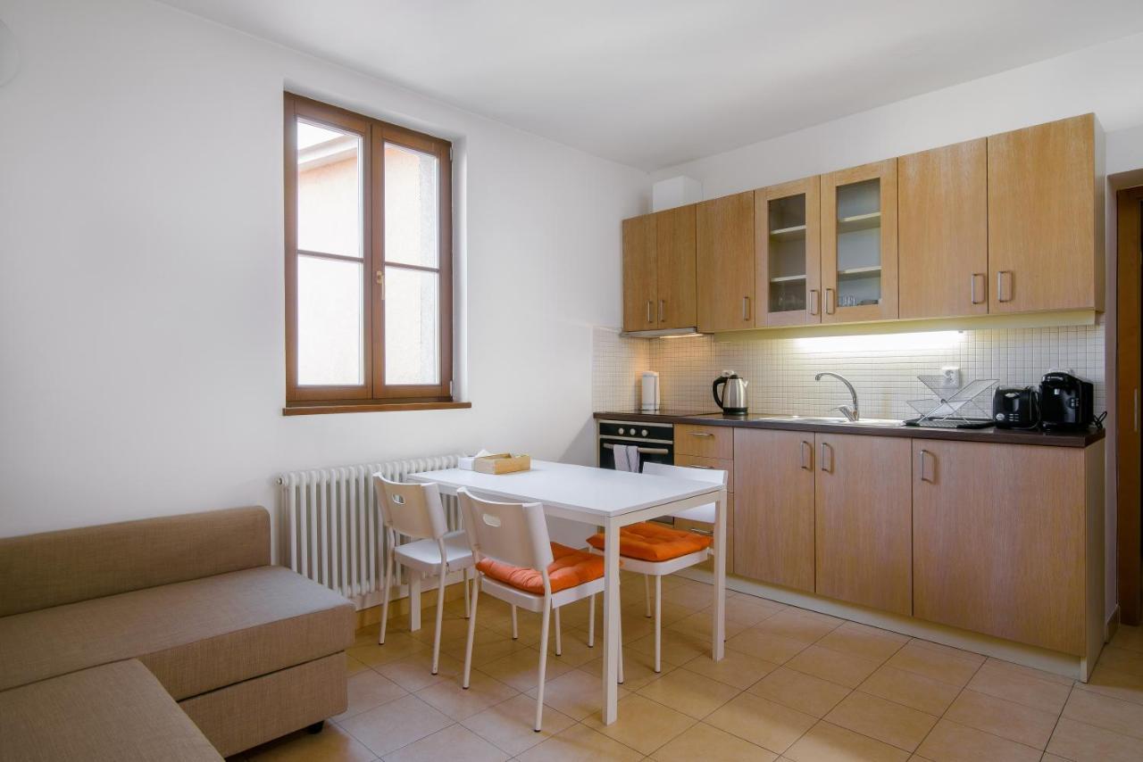 Ginosi Elema Apartel Prague Extérieur photo